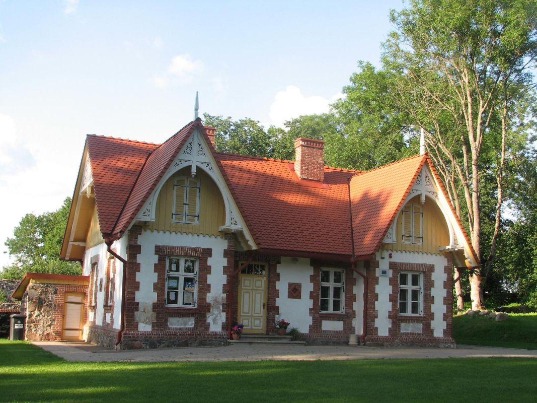 Дом садовника усадьбы Луке