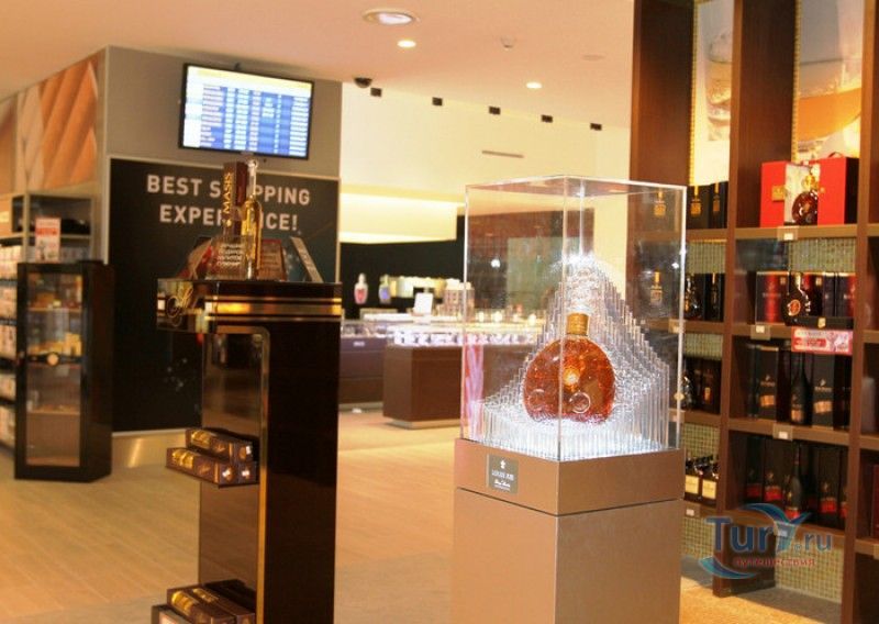 Международный аэропорт Звартноц