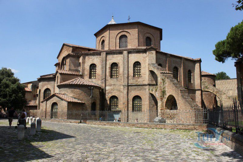 Базилика Сан-Витале