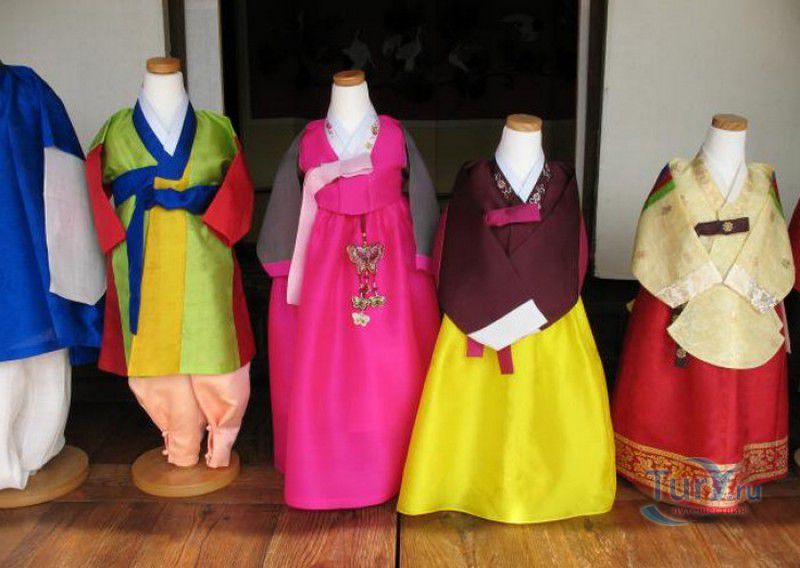 Деревня Традиционных Домов Ханок (Деревня Намсанголь Ханок)