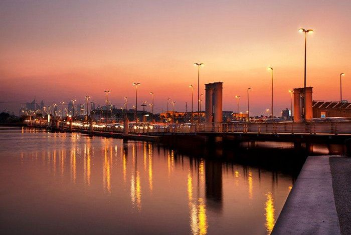 Флоатинг Бридж (Floating Bridge)