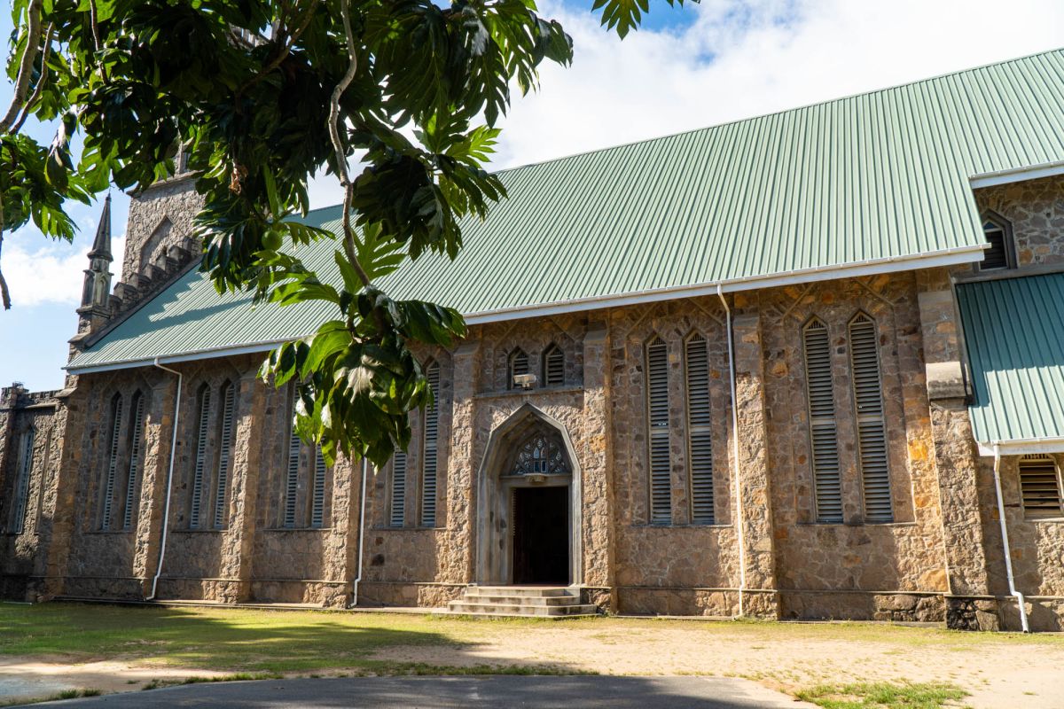 Церковь Святого Франциска Ассизского, Бэ-Лазар