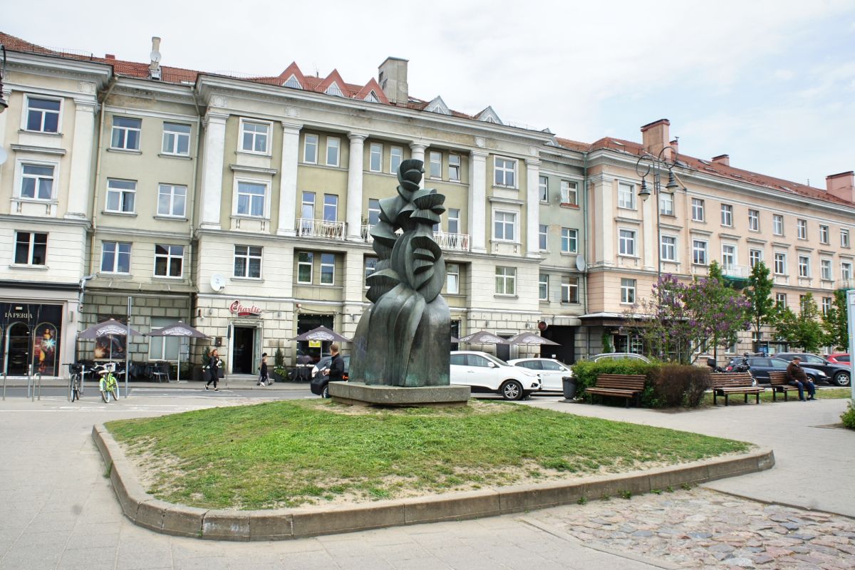 Памятник Барбаре Радзивилл