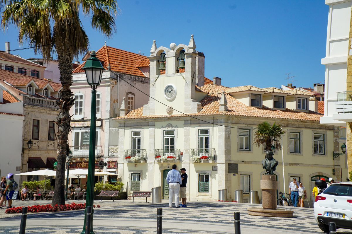 Площадь 5 Октября