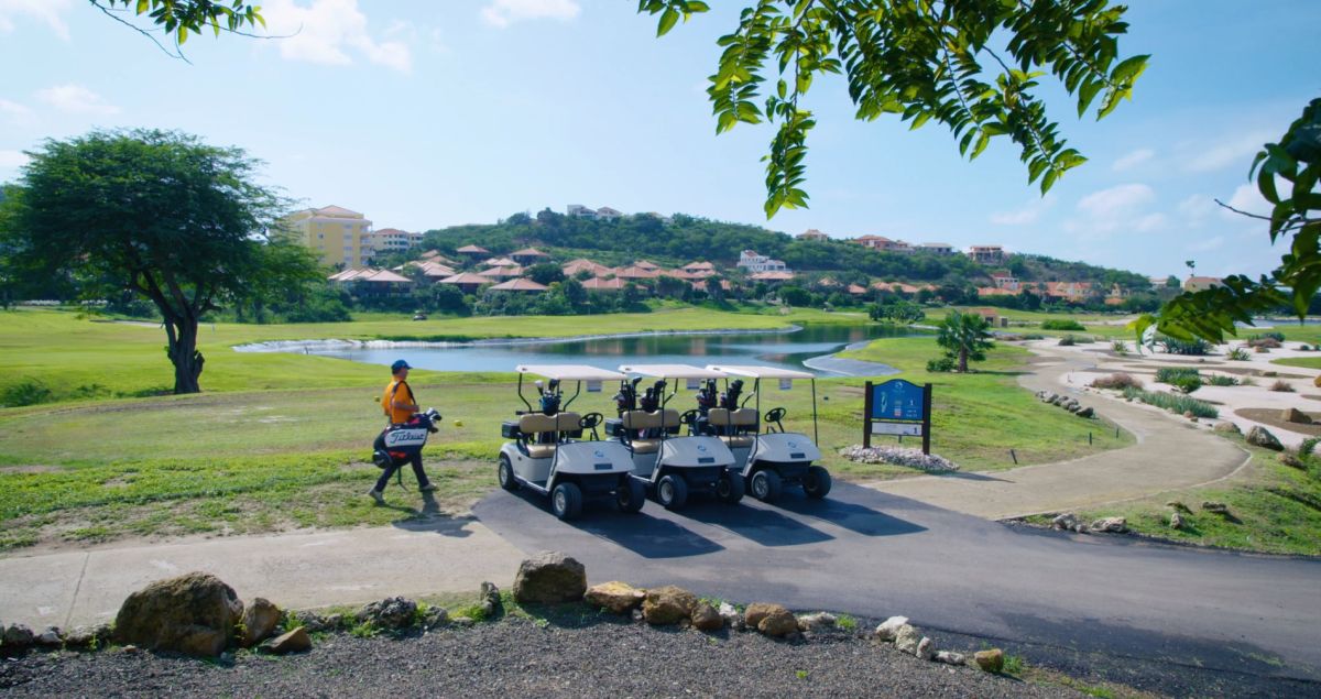 Гольф-клуб Blue Bay Golf Club
