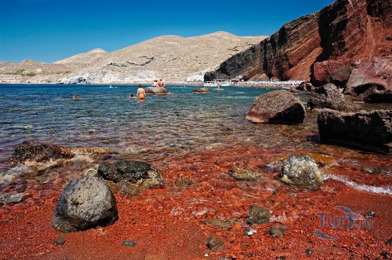 Красный пляж