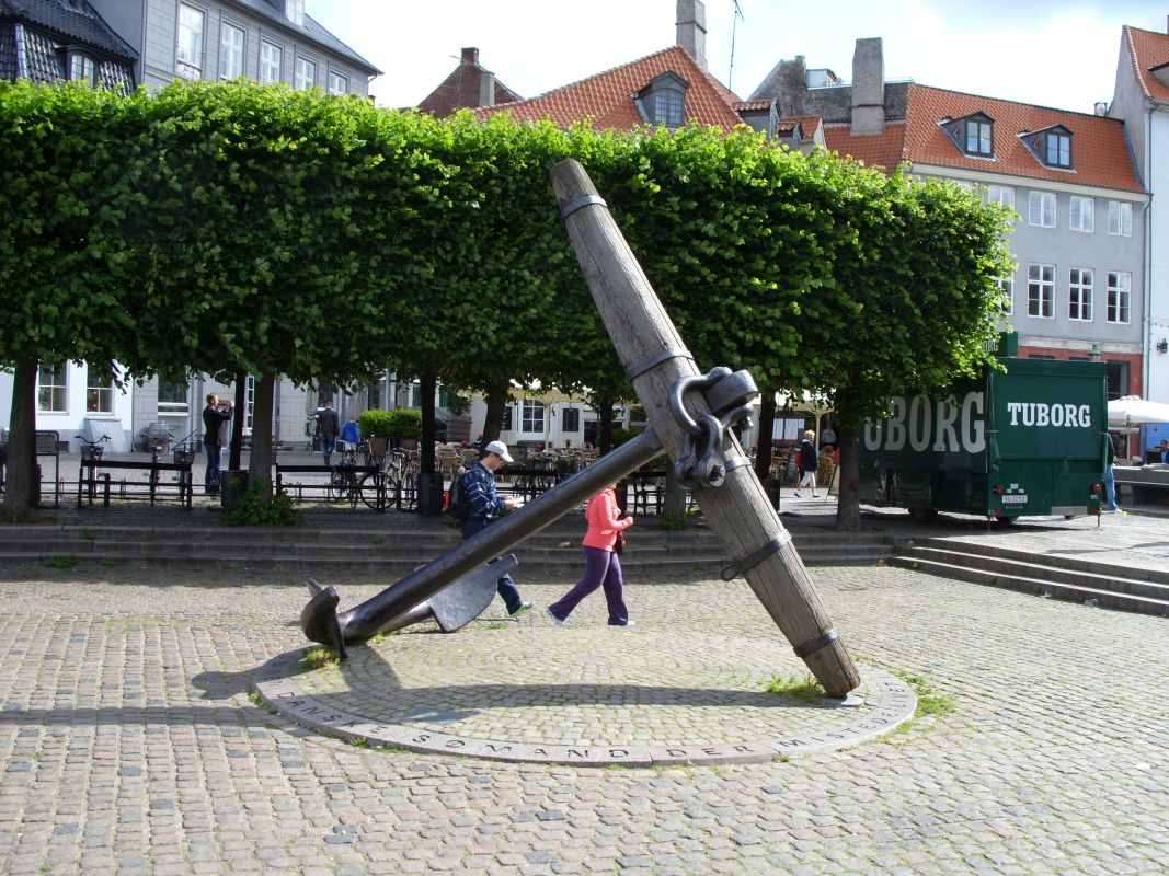 Мемориальный якорь