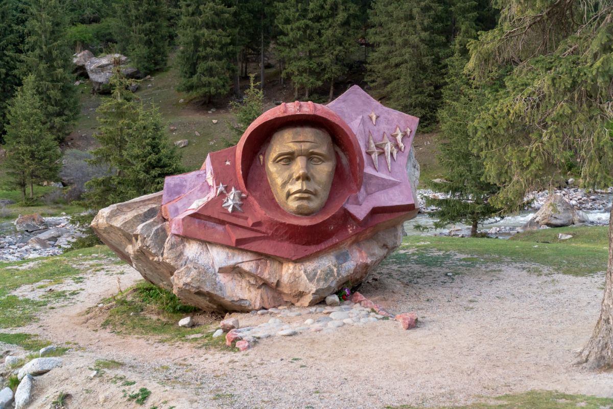 Памятник Юрию Гагарину