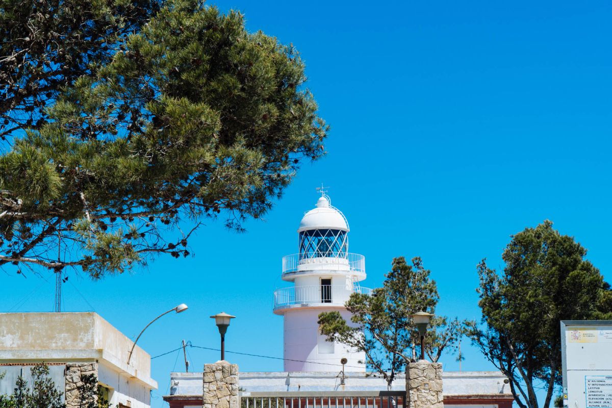 Маяк на мысе Сан-Антонио