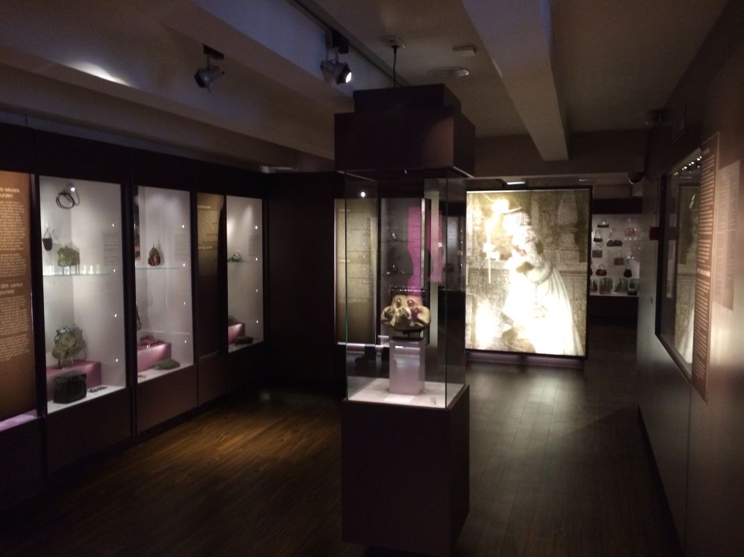 Музей сумок и ридикюлей Хендрикье