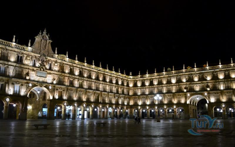 Площадь Пласа Майор (Главная Площадь)