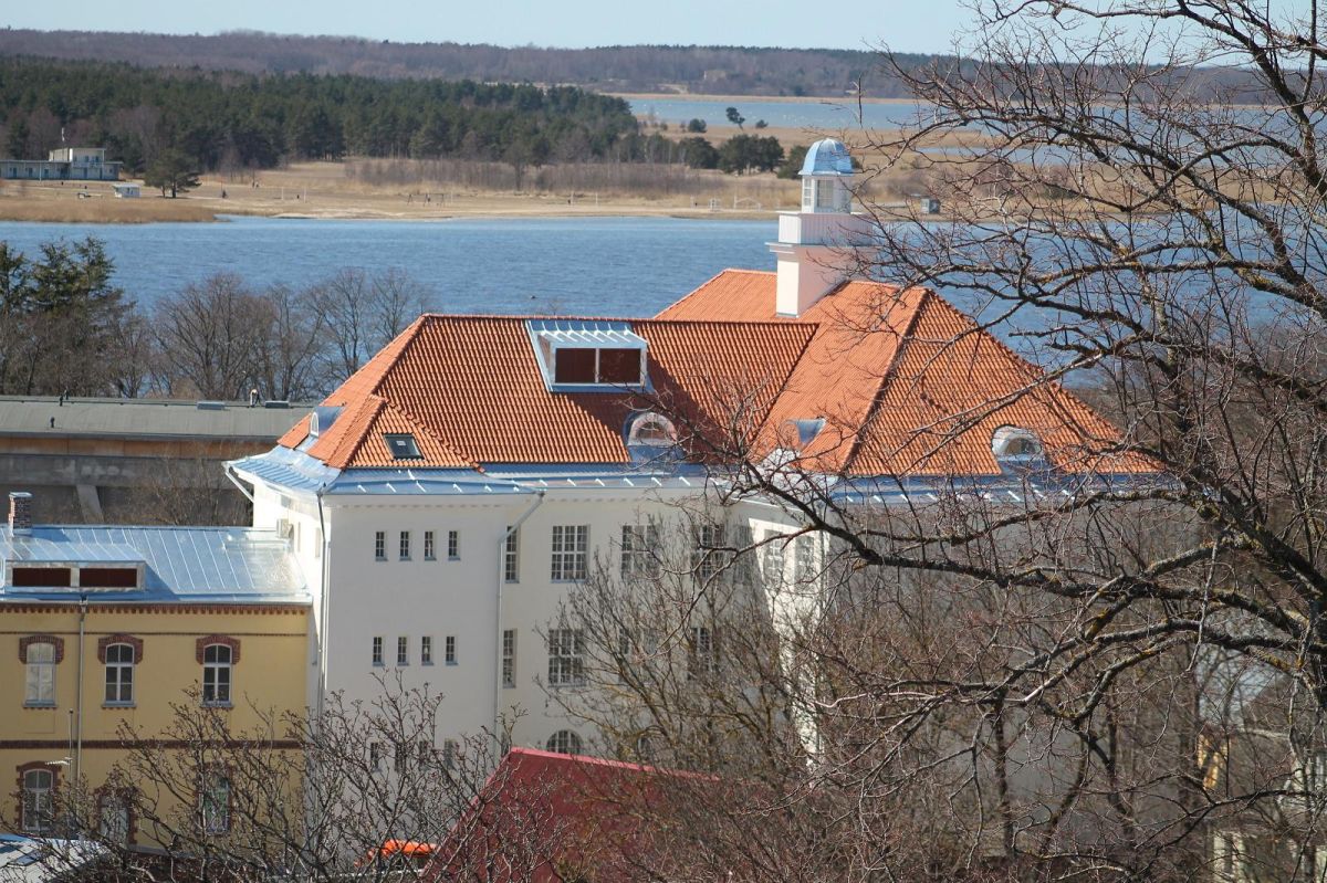 Здание Ляэнемааской Общей гимназии