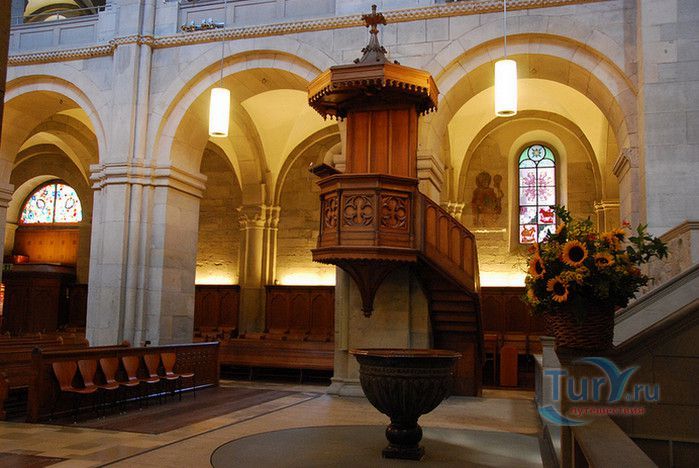 Собор Гроссмюнстер в Цюрихе