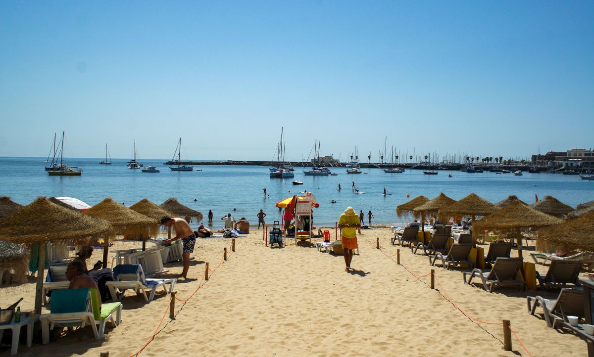 Пляж «Прайя-да-Дукеза» 