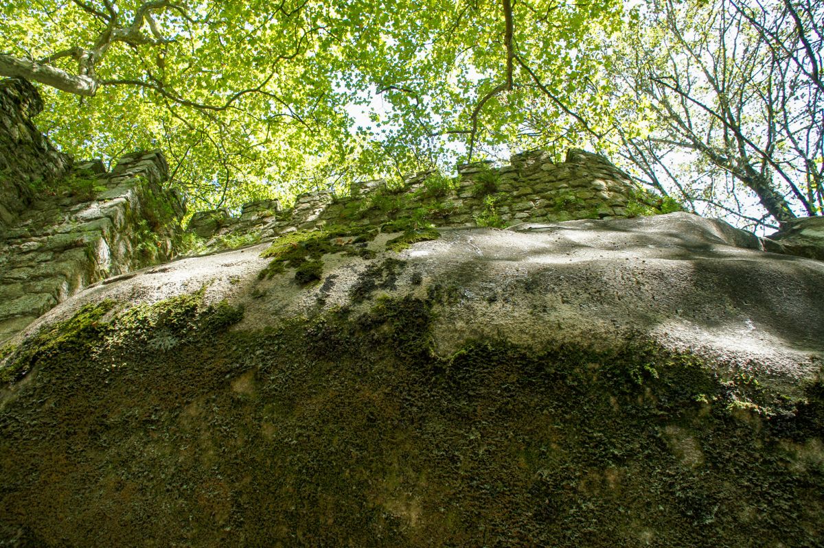 Крепостная стена в Замке Мавров