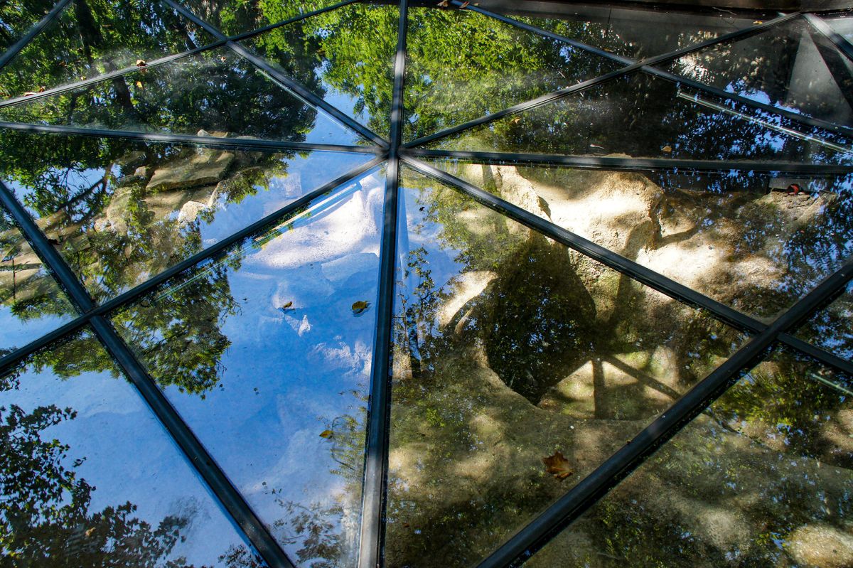 Гробница в Замке Мавров