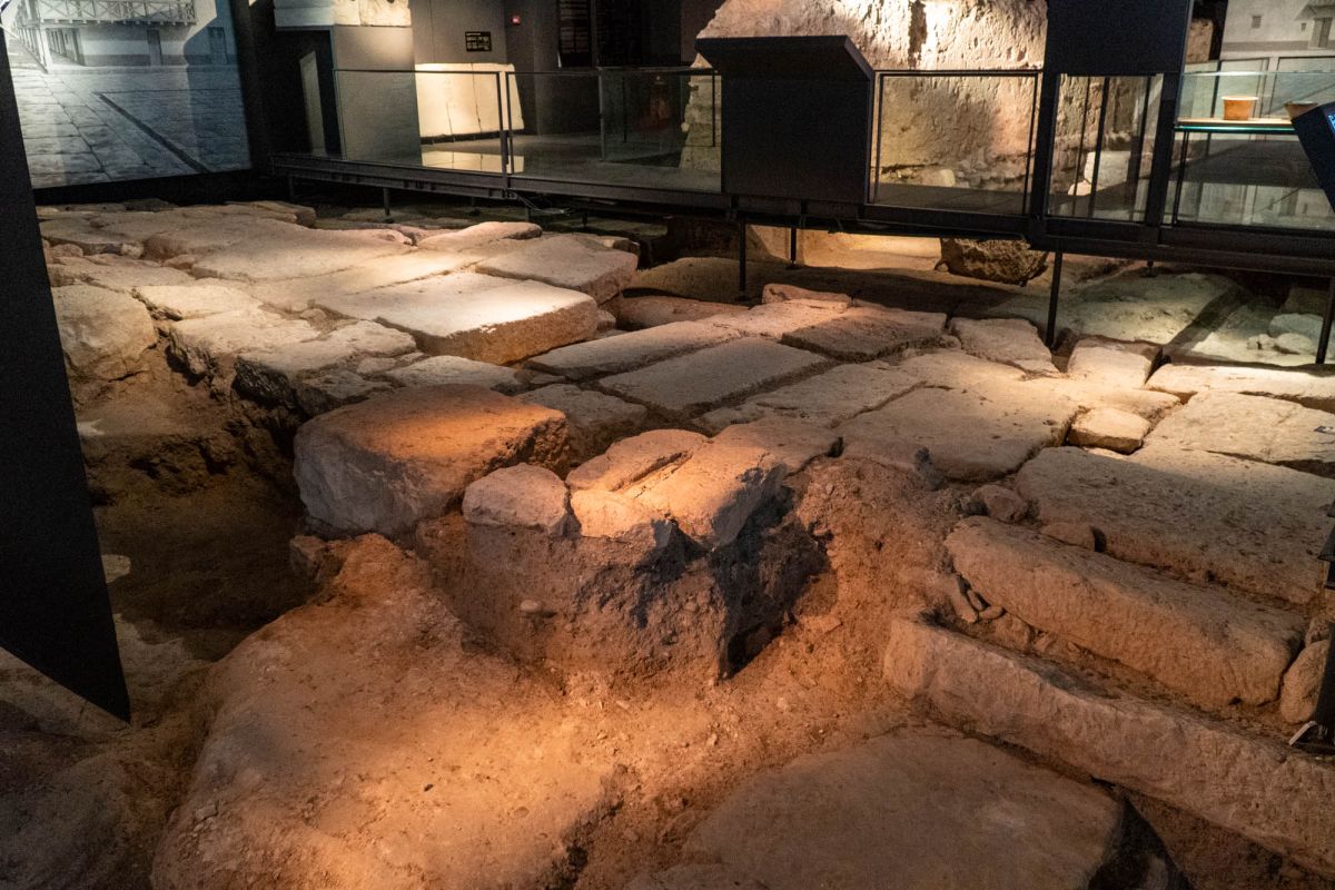 Археологический музей Алмоина