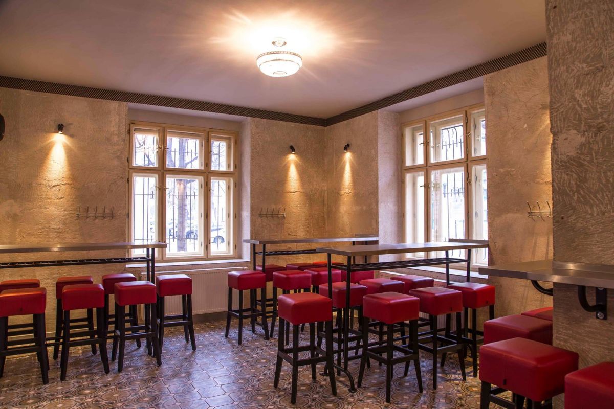 Bad Flash Bar - Karlín