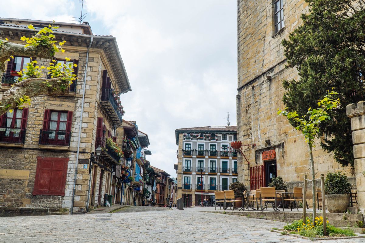 Арма Плаза (Площадь оружия)