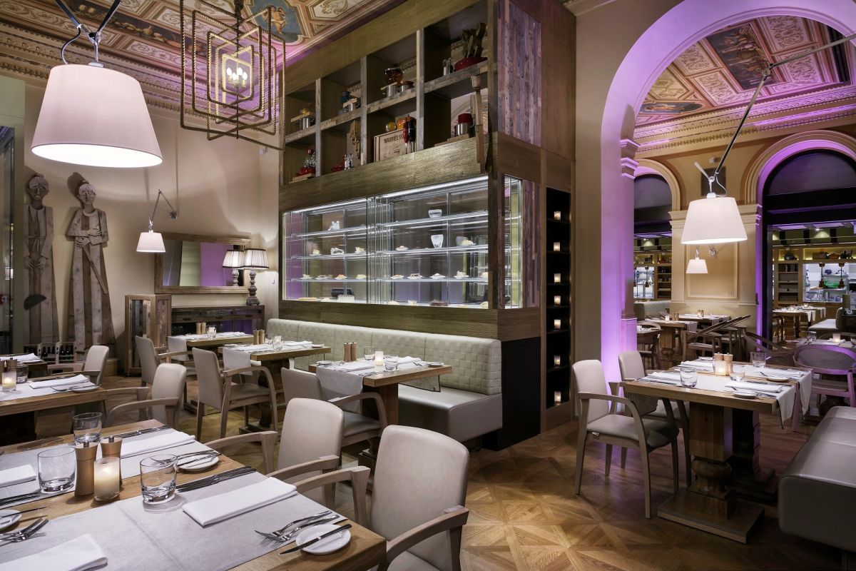 Ресторан Next Door by Imperial