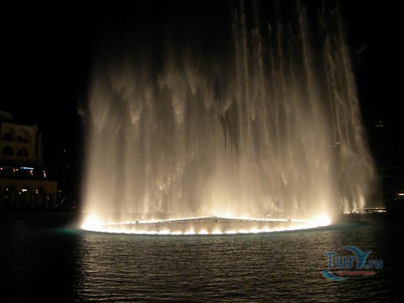 Фонтан Дубай
