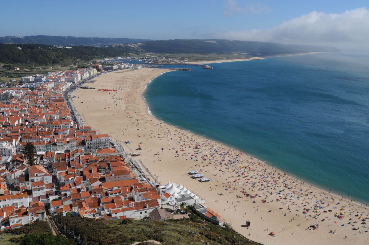 Пляж «Прайя-да-Назарé»