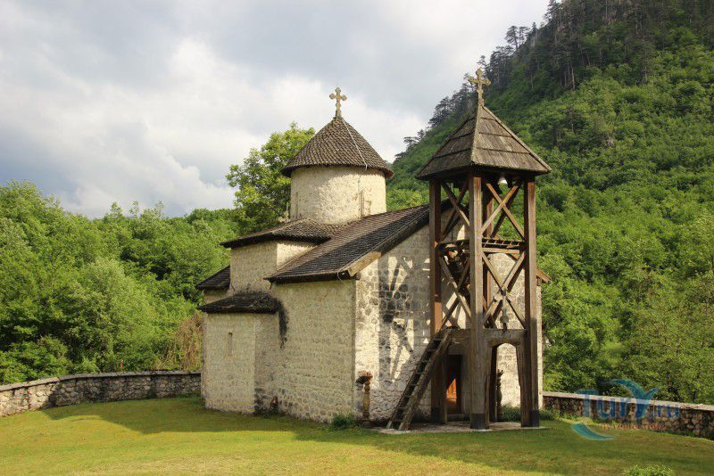 Монастырь Добриловина