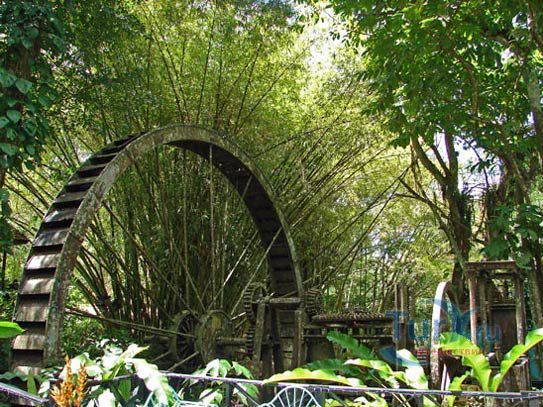 Водное колесо долины Арнос