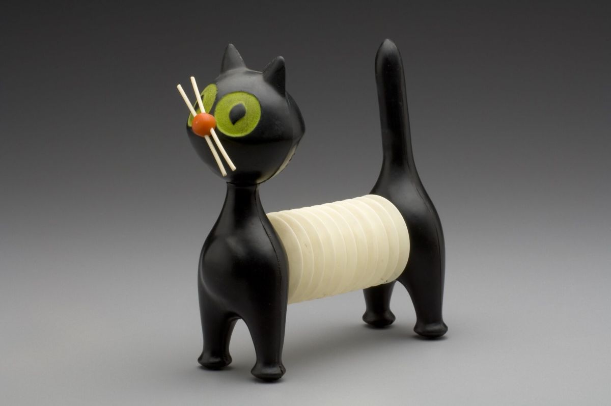 Выставка ИСКУССТВО, ЖИЗНЬ в музее декоративно-прикладного искусства