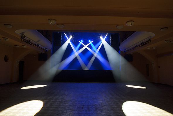 Дворец Akropolis