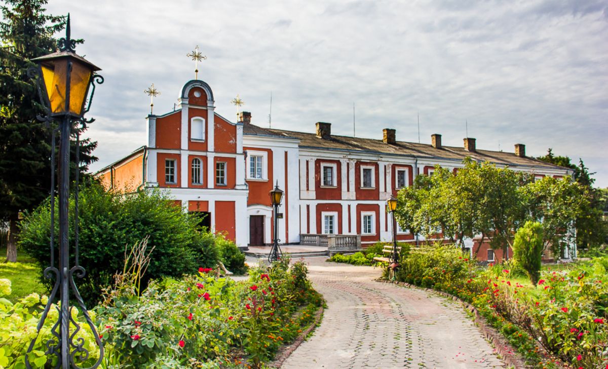 Доминиканский монастырь в Луцке