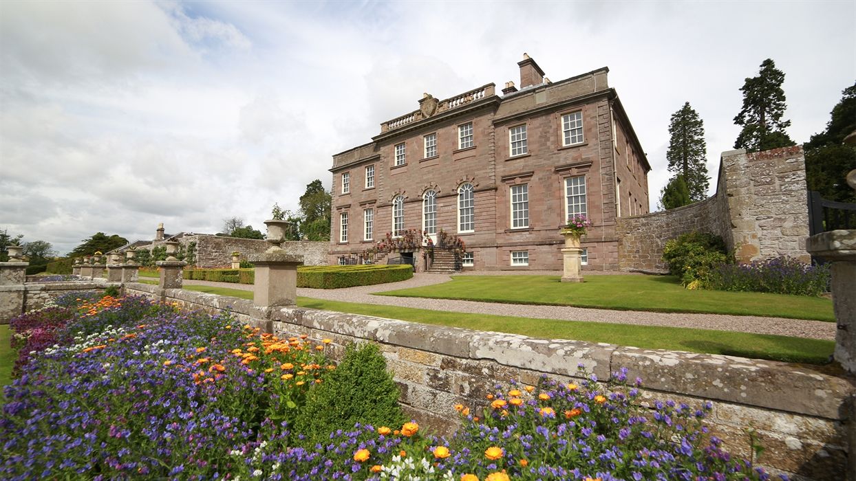 Дом Дуна, Сад и Поместье