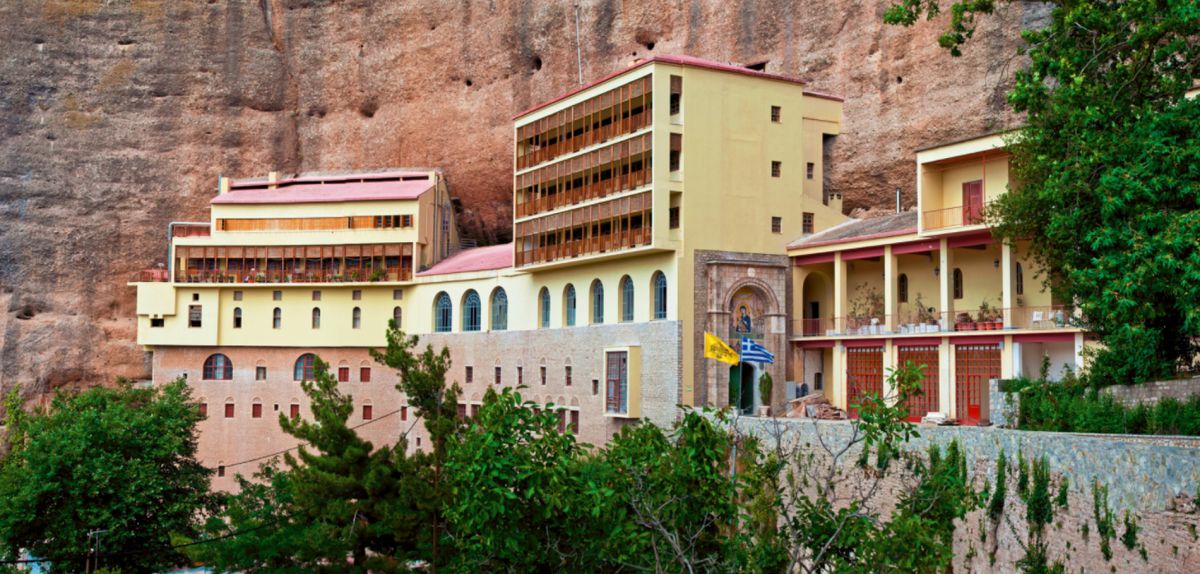 Монастырь Мега Спилео