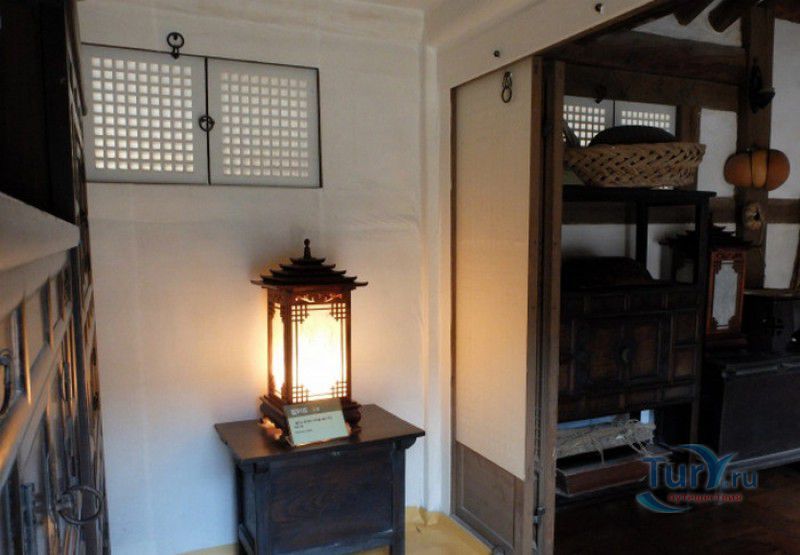 Деревня Традиционных Домов Ханок (Деревня Намсанголь Ханок)