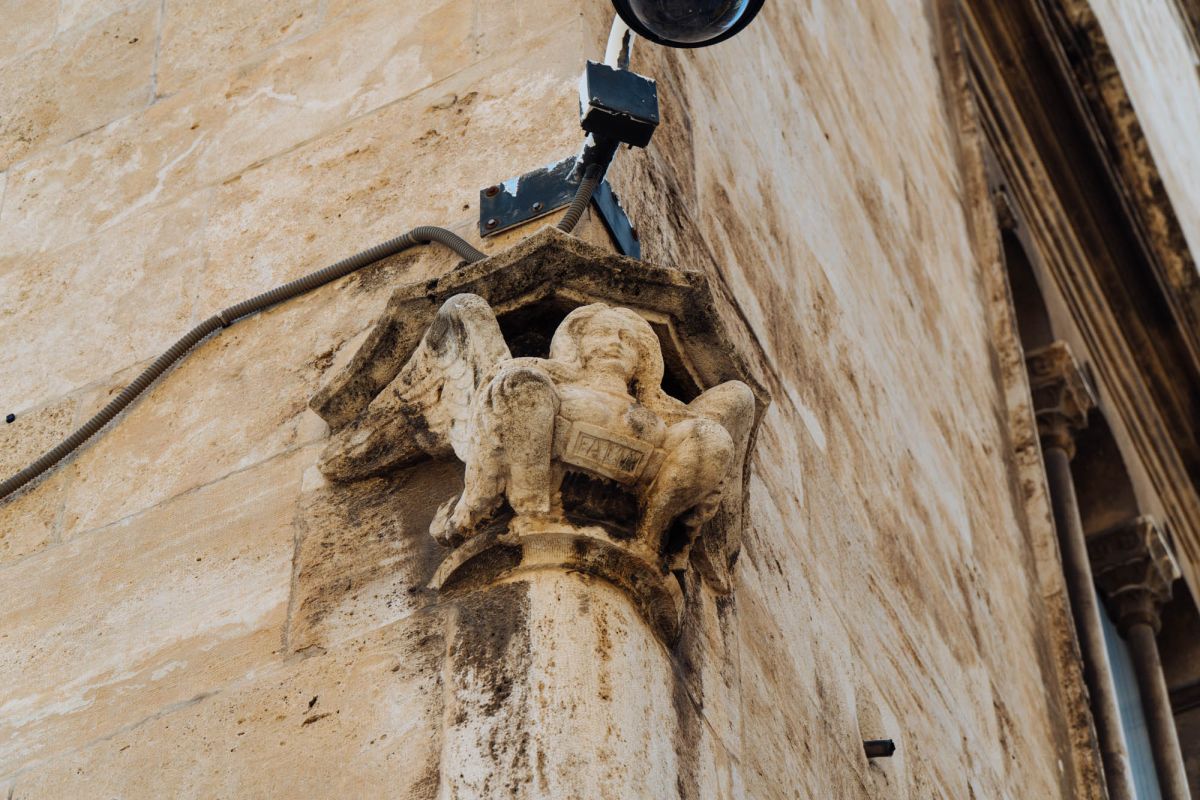 Дво­рец Хе­не­ра­ли­дад