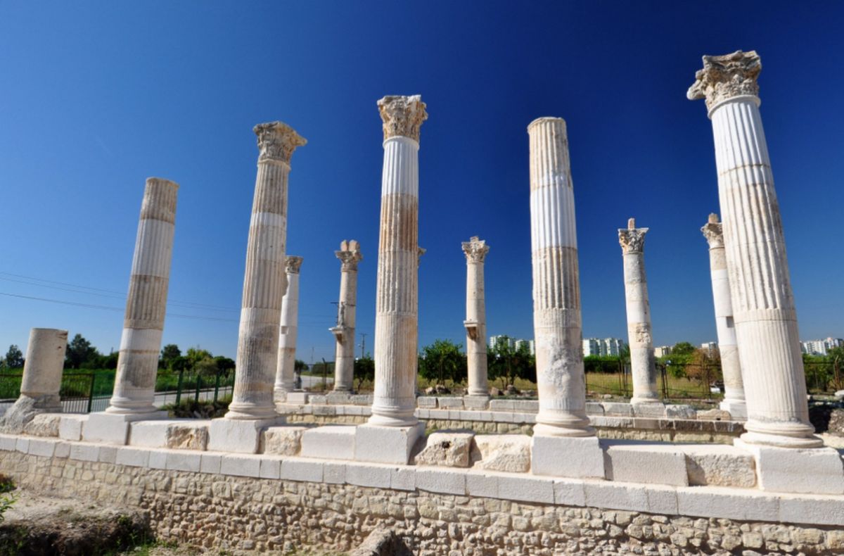 Развалины древнего города Солы