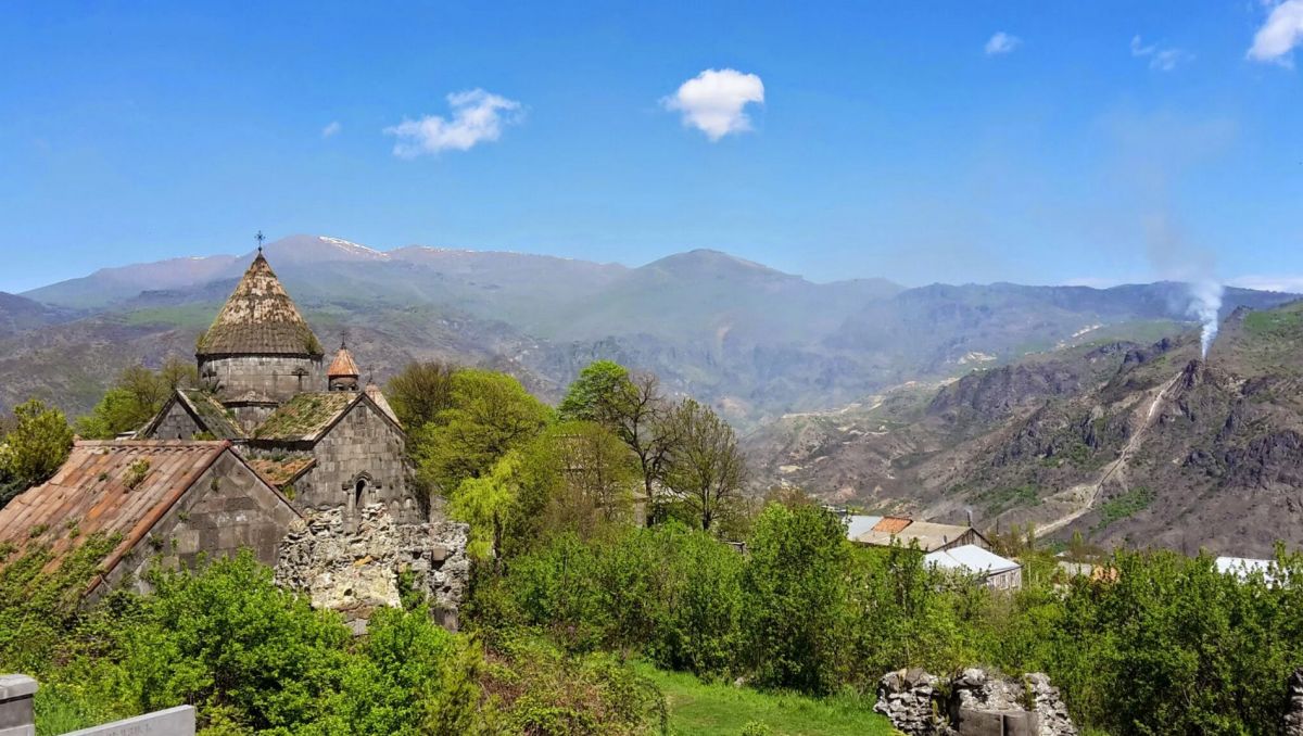 Монастырь Санаин