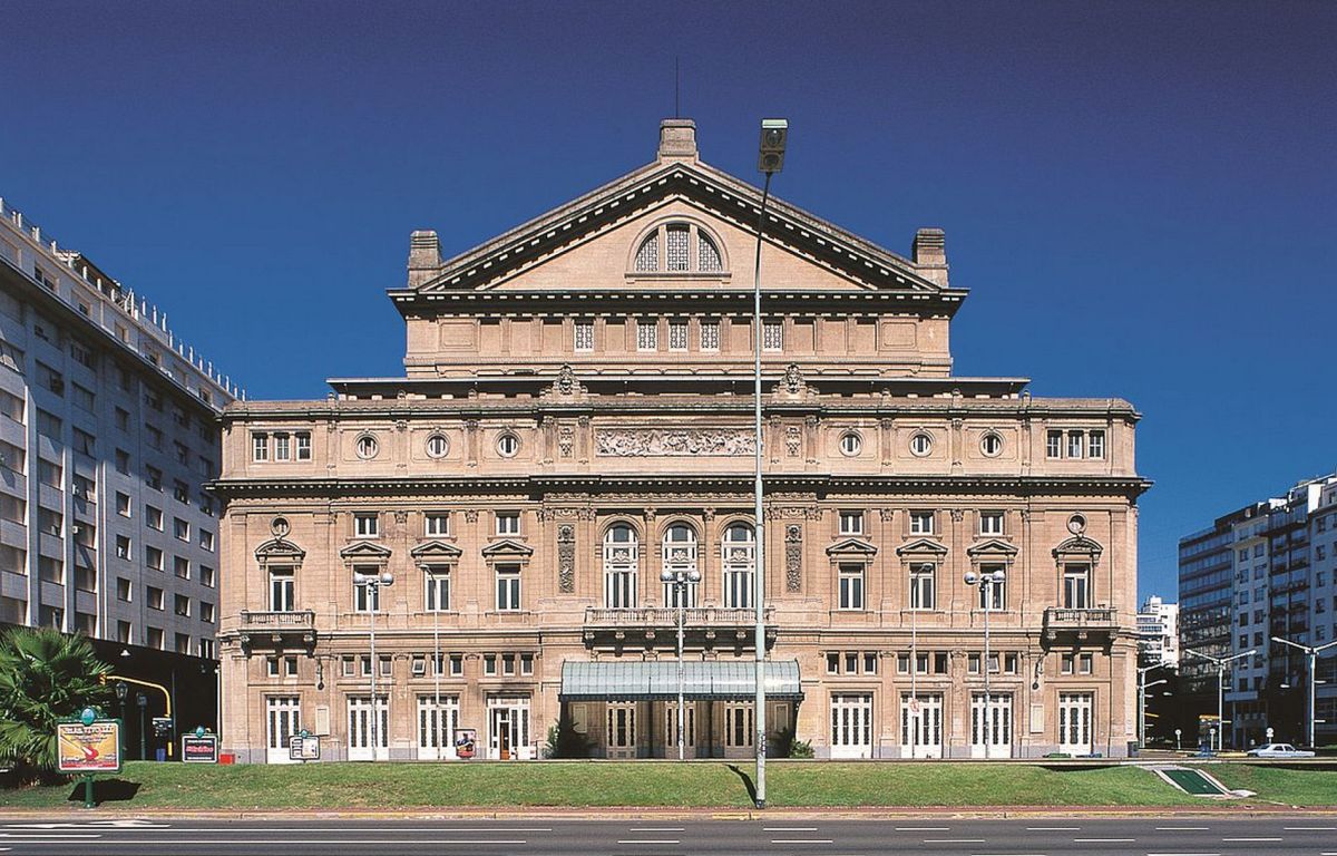 Оперный Театр Колон