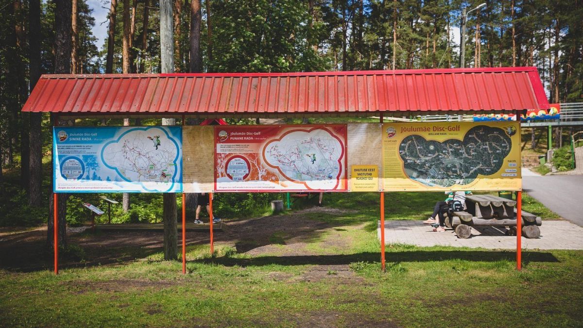 Парк для диск-гольфа в центре оздоровительного спорта Йыулумяэ
