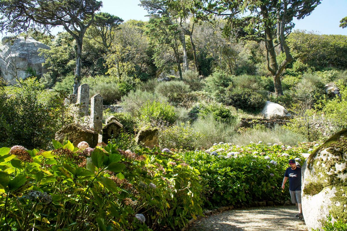 Площадь оружия в Мавританском замке