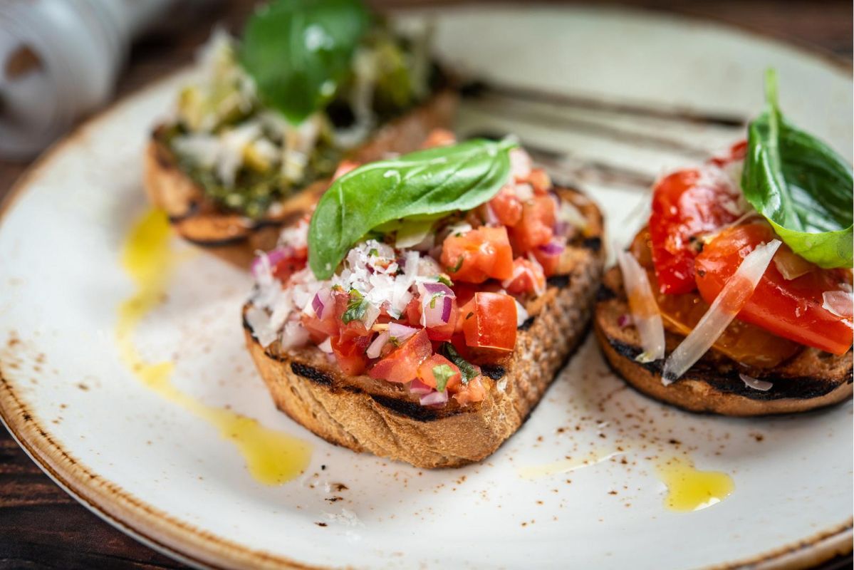 Ресторан и неапольская пиццерия La Cucina