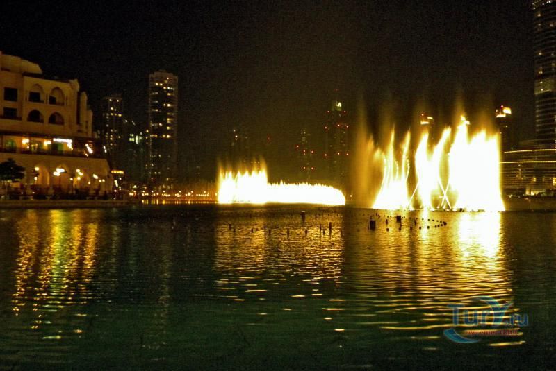 Фонтан Дубай