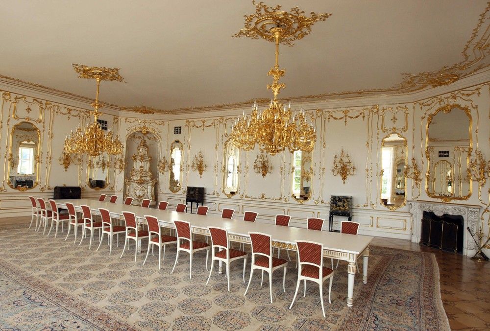 Новый королевский дворец