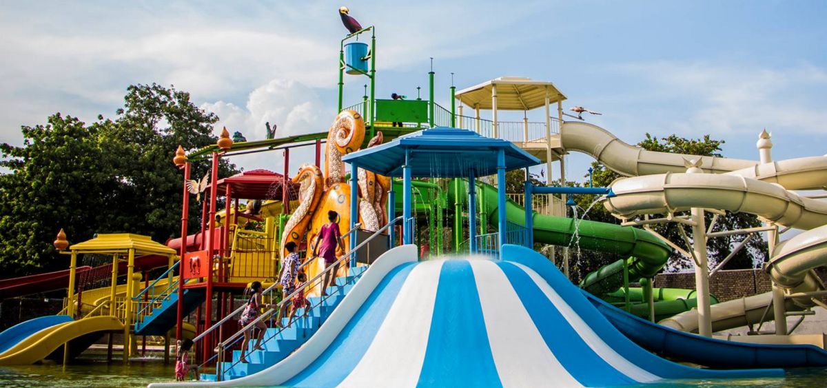 Аквапарк Атлантический Водный Мир