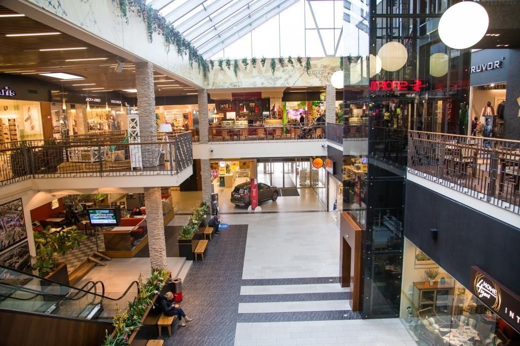 Нарвский центр Fama