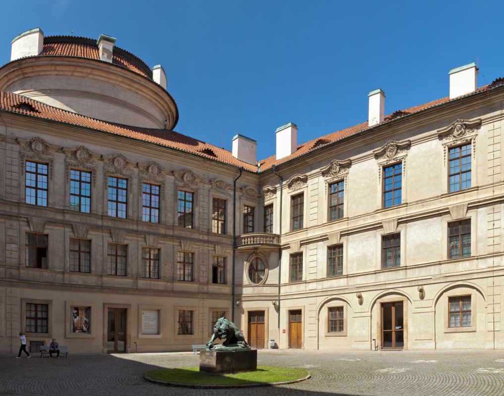 Штернбергский дворец