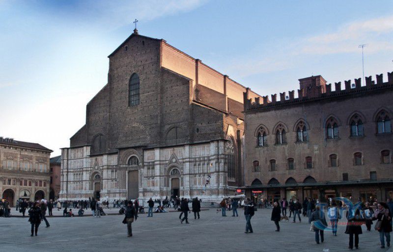 Пьяцца Маджоре