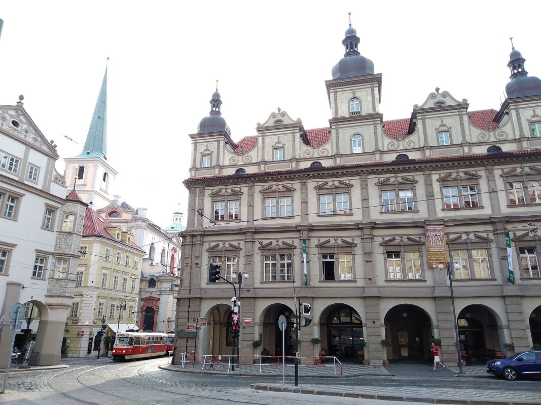 Малостранская беседа