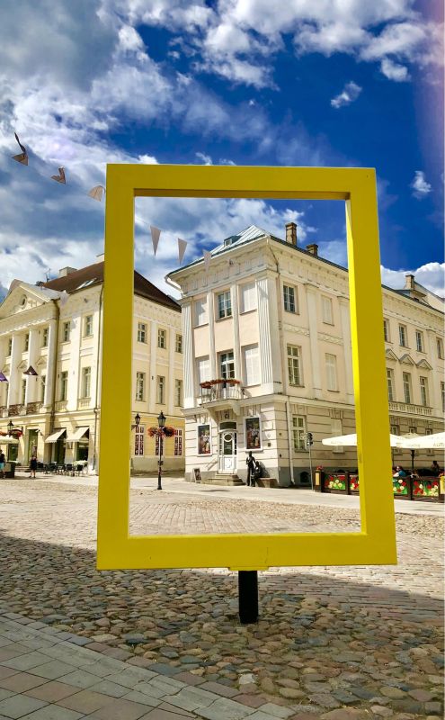 Тартуский Падающий дом