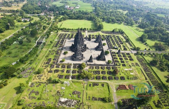 Храм Прамбанан 